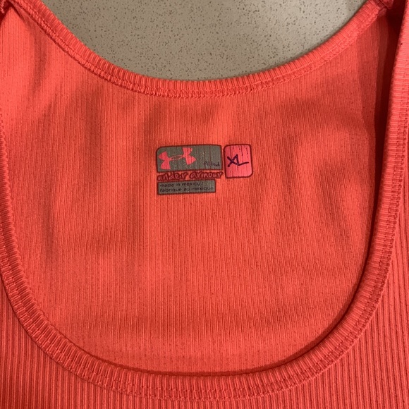Under Armor Tank - Picture 5 of 7